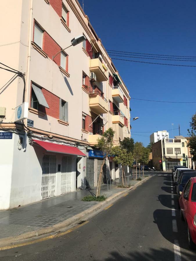 Alex Apartment Валенсия Екстериор снимка